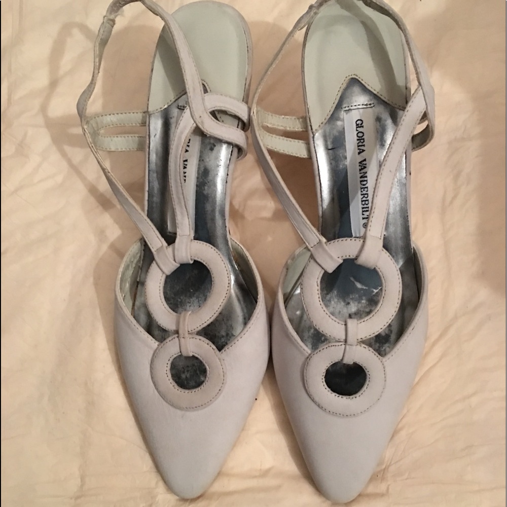 Gloria Vanderbilt Slings size 9 1/2